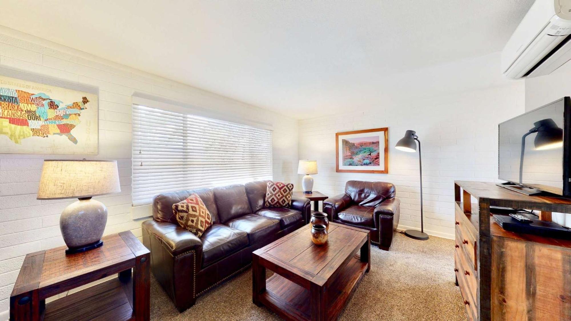 Downtown Cozy Home Base - Purple Sage 3 موآب المظهر الخارجي الصورة