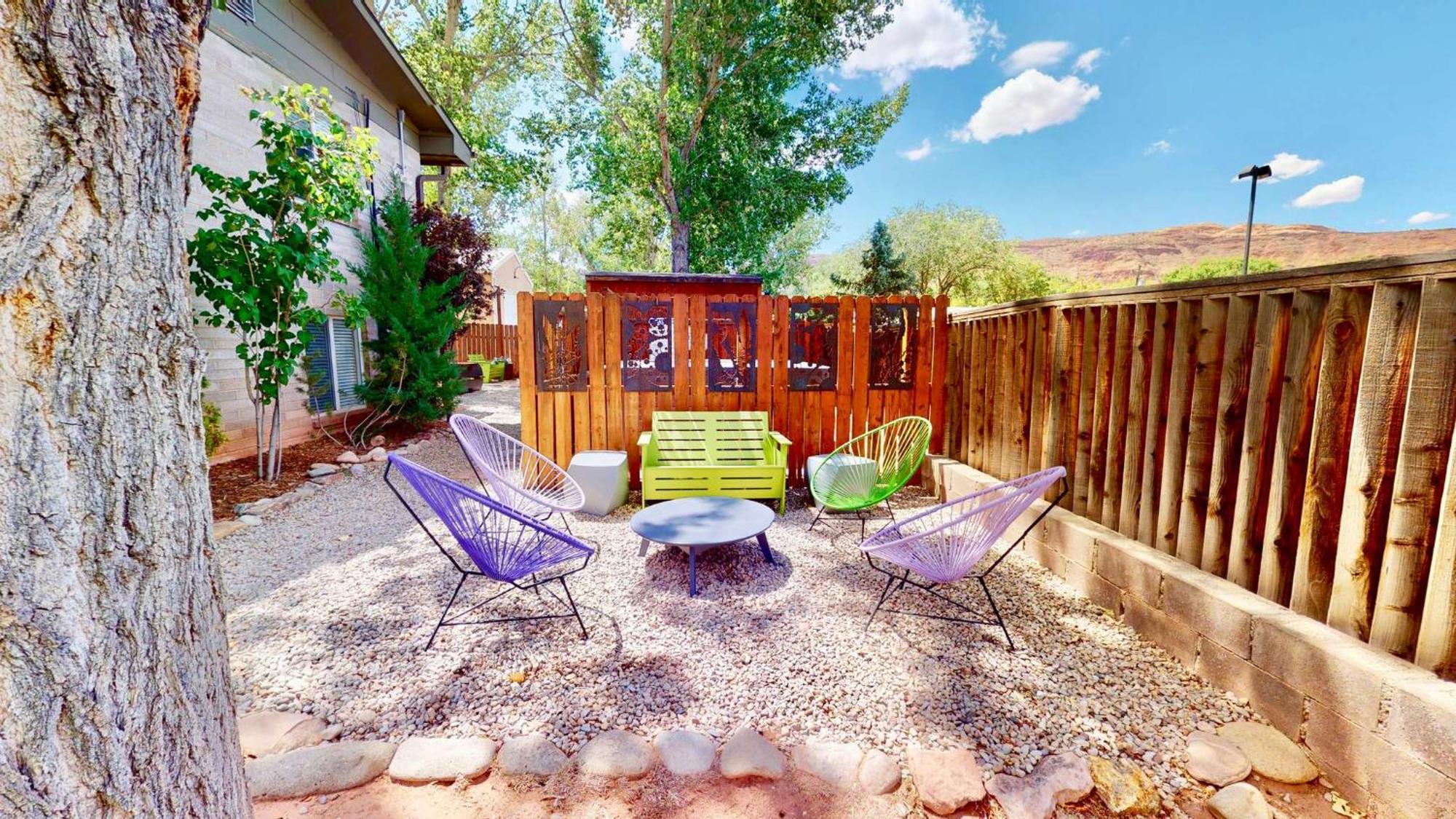 Downtown Cozy Home Base - Purple Sage 3 موآب المظهر الخارجي الصورة